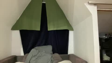 Nick online show from December 14, 2024, 11:18 am