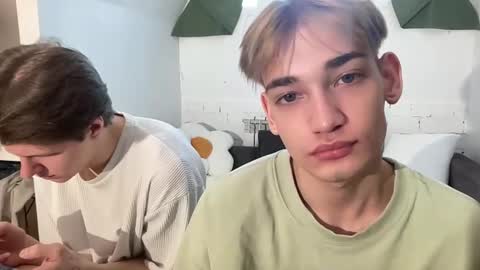 Nick online show from January 3, 2025, 8:32 am