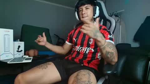 Nickhot0609 online show from September 15, 2025, 8:31 pm