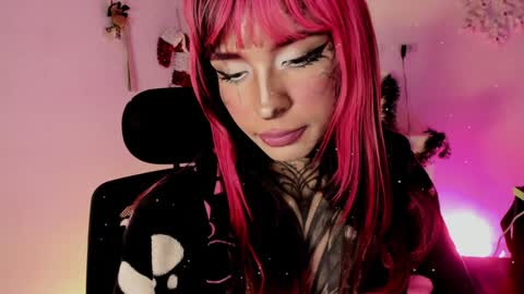 Snapshot of nicki_1 chatting on January 9, 2025, 8:24 am   Help me reach 100 thumbs up online show from January 9, 2025, 8:24 am