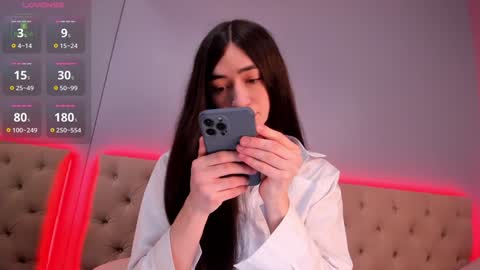 Snapshot of nickierainer chatting on January 29, 2025, 4:36 am Nickie online show from January 29, 2025, 4:36 am