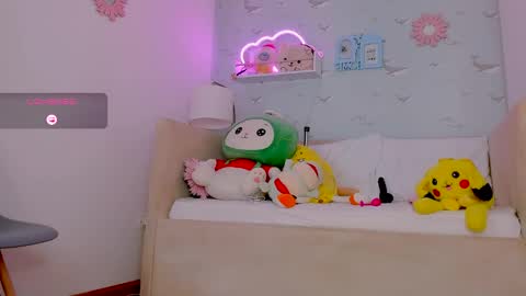 Nicolas online show from February 10, 2025, 6:24 pm