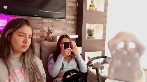 nicky_as online show from October 18, 2025, 2:40 pm