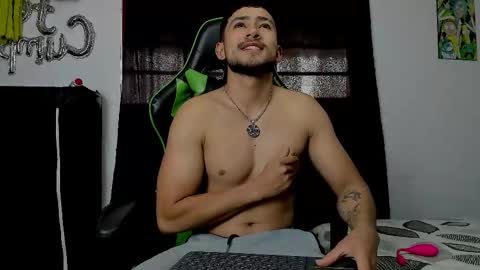 nicky online show from November 16, 2025, 7:52 pm