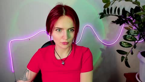 Snapshot of nicky_weekends chatting on December 17, 2024, 3:17 am Nicky Weekends online show from December 17, 2024, 3:17 am