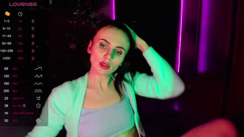 Snapshot of nicky_weekends chatting on January 10, 2025, 9:42 pm Nicky Weekends online show from January 10, 2025, 9:42 pm