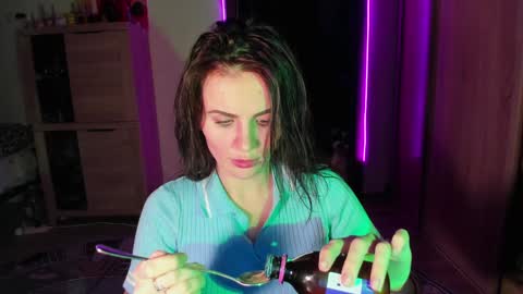 Snapshot of nicky_weekends chatting on January 19, 2025, 10:28 pm Nicky Weekends online show from January 19, 2025, 10:28 pm