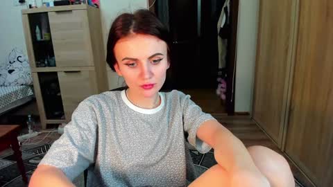 Snapshot of nicky_weekends chatting on February 3, 2025, 11:42 am Nicky Weekends online show from February 3, 2025, 11:42 am