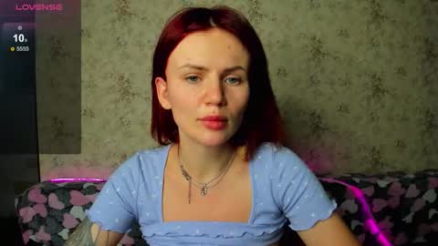 Snapshot of nicky_weekends chatting on September 25, 2025, 3:32 am Nicky Weekends online show from September 25, 2025, 3:32 am