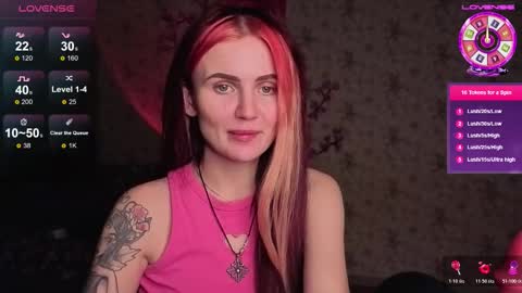 Snapshot of nicky_weekends chatting on December 4, 2025, 12:31 am Nicky Weekends online show from December 4, 2025, 12:31 am