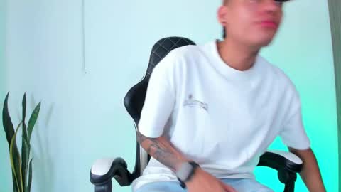 Snapshot of nickyblazze_ chatting on September 14, 2025, 5:01 pm Nicky online show from September 14, 2025, 5:01 pm