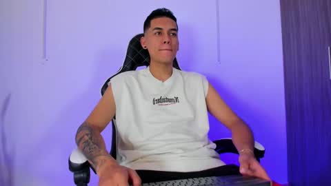 Snapshot of nickyblazze_ chatting on September 16, 2025, 2:18 pm Nicky online show from September 16, 2025, 2:18 pm