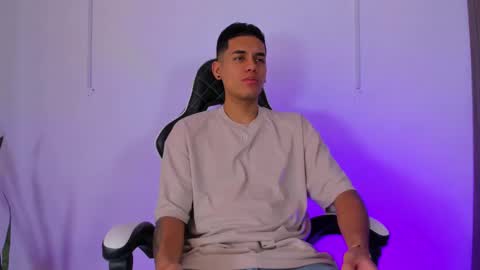 Snapshot of nickyblazze_ chatting on September 19, 2025, 2:07 pm Nicky online show from September 19, 2025, 2:07 pm