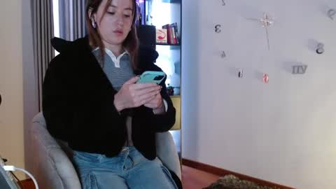 Snapshot of nickywindsor chatting on January 24, 2025, 7:28 pm Nicky online show from January 24, 2025, 7:28 pm