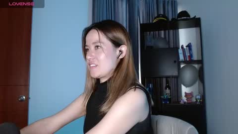 Snapshot of nickywindsor chatting on February 5, 2025, 8:46 pm Nicky online show from February 5, 2025, 8:46 pm