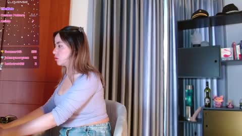 Snapshot of nickywindsor chatting on February 16, 2025, 4:53 pm Nicky online show from February 16, 2025, 4:53 pm