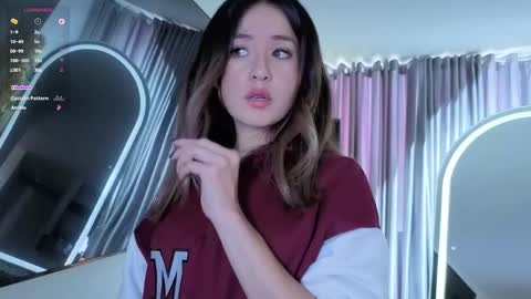 Snapshot of nickywindsor chatting on September 19, 2025, 6:19 pm Nicky online show from September 19, 2025, 6:19 pm