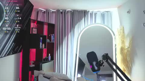 Snapshot of nickywindsor chatting on October 11, 2025, 9:24 pm Nicky online show from October 11, 2025, 9:24 pm