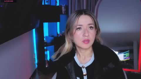 Snapshot of nickywindsor chatting on November 21, 2025, 9:46 pm Nicky online show from November 21, 2025, 9:46 pm