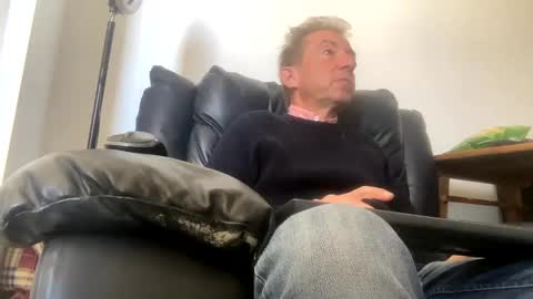 Snapshot of nico181969 chatting on February 26, 2025, 10:04 am Nico online show from February 26, 2025, 10:04 am