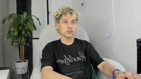 Nico  online show from October 1, 2025, 5:57 am