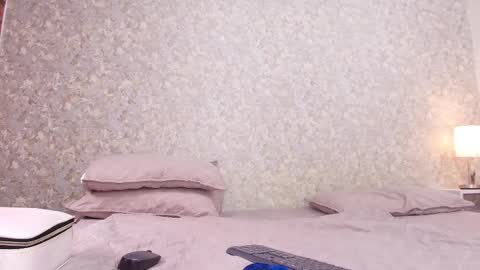 Nicol online show from October 15, 2025, 7:58 pm