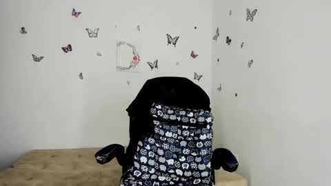 Snapshot of nicol_swift_ chatting on January 17, 2025, 2:08 am Nicol online show from January 17, 2025, 2:08 am