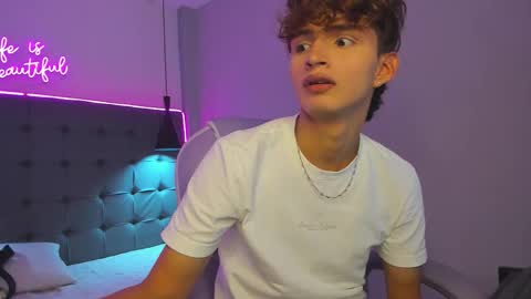 nicolasferrer18 online show from December 16, 2025, 7:19 pm