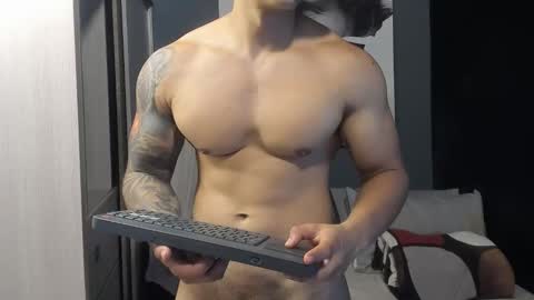 Snapshot of nicolasmuscle chatting on October 29, 2025, 11:50 pm Andres online show from October 29, 2025, 11:50 pm