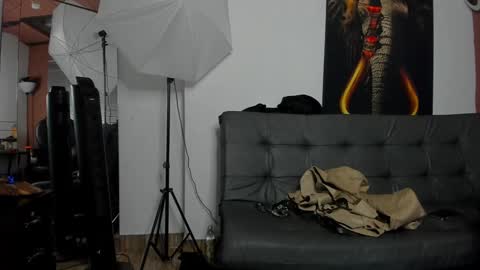 Nicolas Fellener online show from January 13, 2025, 5:01 am