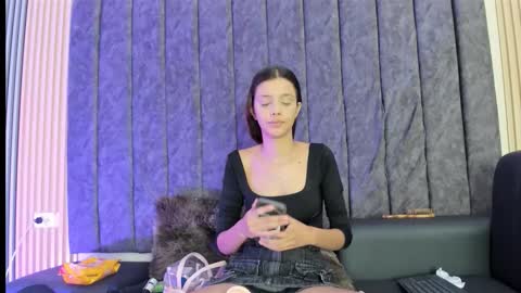Snapshot of nicole_and_thiago chatting on October 1, 2025, 9:21 pm nicole_and_thiago online show from October 1, 2025, 9:21 pm