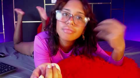 nicole_brown1126 online show from December 4, 2024, 1:47 am