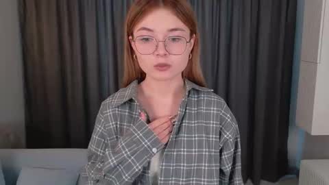 Snapshot of nicole_carters chatting on October 12, 2025, 6:12 am Nicole online show from October 12, 2025, 6:12 am
