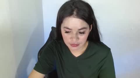 Snapshot of nicole_kiss01 chatting on November 28, 2025, 9:01 am nicole_kiss01 online show from November 28, 2025, 9:01 am