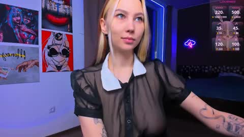 Nicole online show from February 19, 2025, 8:52 pm