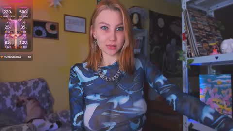 Nicole online show from September 18, 2025, 2:35 am