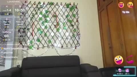 Snapshot of nicole_santana_ chatting on February 8, 2025, 10:19 pm Nicole Santana online show from February 8, 2025, 10:19 pm