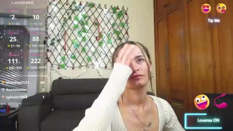 Snapshot of nicole_santana_ chatting on February 11, 2025, 3:08 am Nicole Santana online show from February 11, 2025, 3:08 am