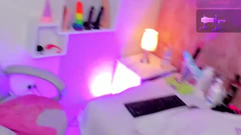 Nicole online show from March 10, 2025, 6:27 am