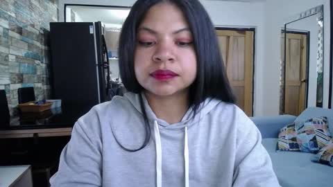 Snapshot of nicoleebon chatting on October 3, 2025, 9:34 pm Nicole online show from October 3, 2025, 9:34 pm