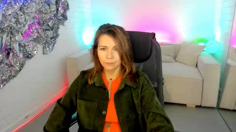 nicolehits online show from September 12, 2025, 5:18 am