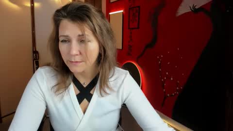 nicolehits online show from October 22, 2025, 9:20 am