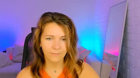 nicolehits online show from November 13, 2025, 5:28 am