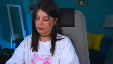 Snapshot of nicolemoonn chatting on February 4, 2025, 3:57 pm online November 28 from 16 to 20 November 29 from 12 to 20 December 3 and 5 from 12 to 20 December 7 and 8 from 04 to 08 GMT online show from February 4, 2025, 3:57 pm