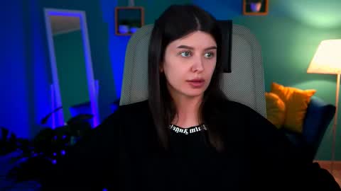 Snapshot of nicolemoonn chatting on February 19, 2025, 3:49 pm online November 28 from 16 to 20 November 29 from 12 to 20 December 3 and 5 from 12 to 20 December 7 and 8 from 04 to 08 GMT online show from February 19, 2025, 3:49 pm