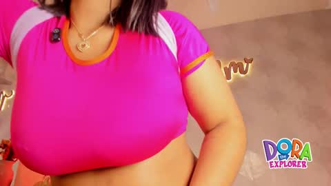 Snapshot of nicolemorelli2 chatting on October 24, 2025, 2:24 pm Andrea give it a thumbs up please its important online show from October 24, 2025, 2:24 pm