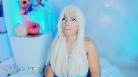 Snapshot of nicolemorelli2 chatting on October 26, 2025, 4:57 pm Andrea give it a thumbs up please its important online show from October 26, 2025, 4:57 pm