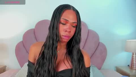 Snapshot of nicoleparadise_ chatting on February 13, 2025, 1:05 pm NICOLE online show from February 13, 2025, 1:05 pm