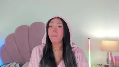 NICOLE online show from December 5, 2025, 12:47 pm