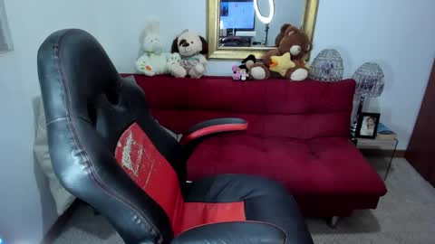 Snapshot of nicolettcolin chatting on December 9, 2024, 11:24 pm Nicolettcolin online show from December 9, 2024, 11:24 pm